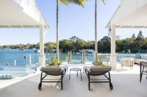 Iluka, Luxurious Riverfront Retreat